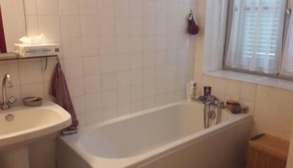 Logement tudiant T2 à Nmes (30000)