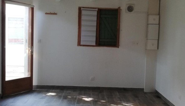 Logement tudiant T2 à Nmes (30000)