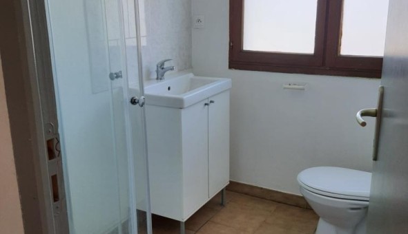 Logement tudiant T2 à Nmes (30000)