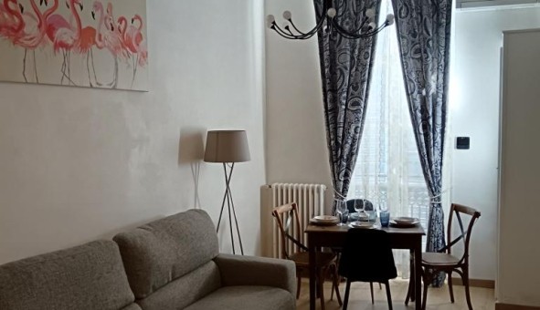 Logement tudiant Location T2 Vide Nmes (30000)