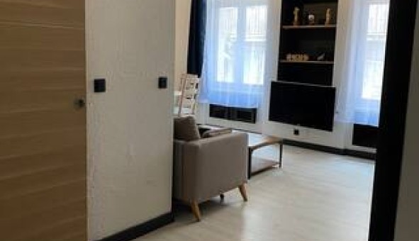 Logement étudiant Location T2 Vide Nîmes (30000)