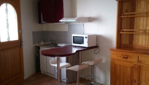 Logement tudiant Location T2 Vide Nmes (30000)