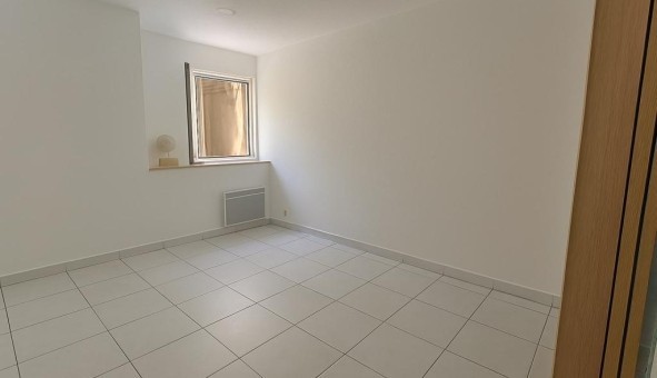 Logement tudiant T2 à Nmes (30000)