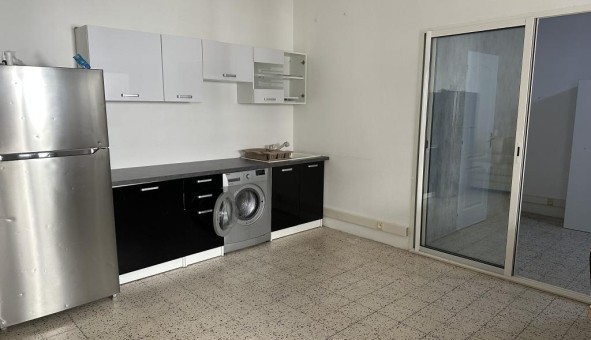 Logement tudiant Location T2 Vide Nmes (30000)