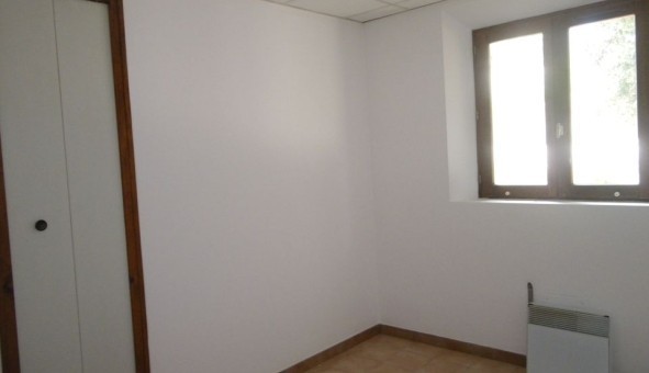 Logement �tudiant T2 &agrave; Olli�res (83470)