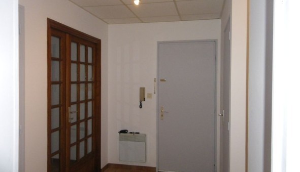 Logement �tudiant T2 &agrave; Olli�res (83470)