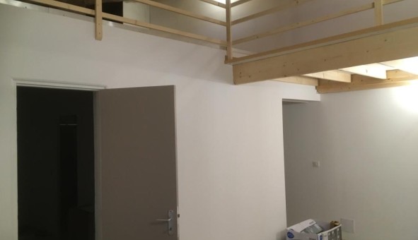 Logement tudiant T2 à Oppde (84580)