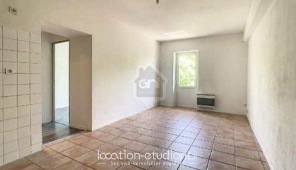 Logement tudiant T2 à Orange (84100)