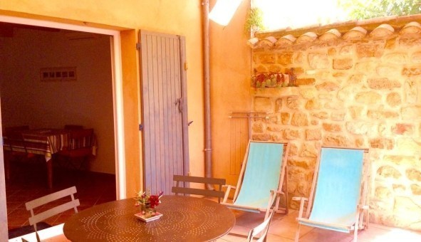 Logement tudiant T2 à Orange (84100)