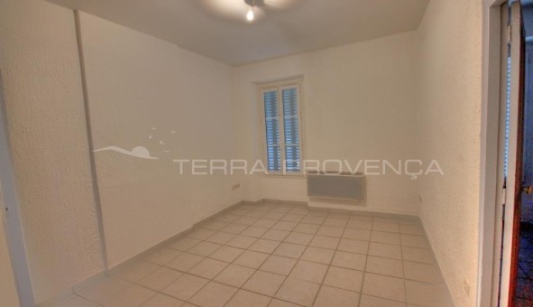 Logement tudiant T2 à Orange (84100)
