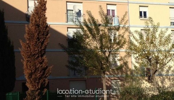 Logement tudiant T2 à Orange (84100)