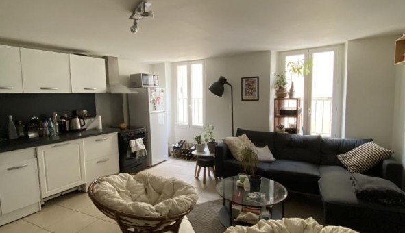Logement tudiant T2 à Orange (84100)