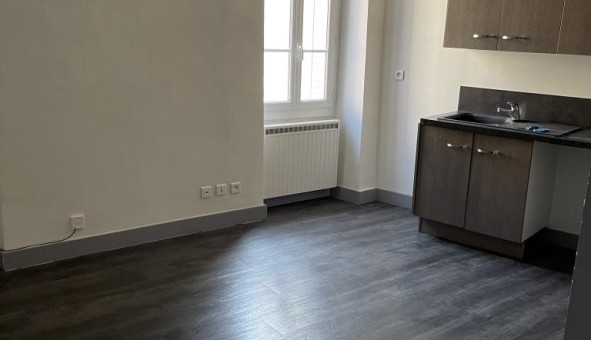 Logement tudiant T2 à Orange (84100)