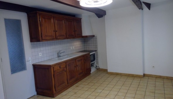 Logement �tudiant T2 &agrave; Orange (84100)