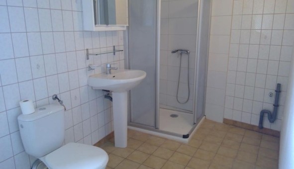 Logement �tudiant T2 &agrave; Orange (84100)