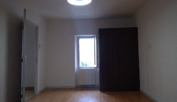 Logement �tudiant T2 &agrave; Orange (84100)