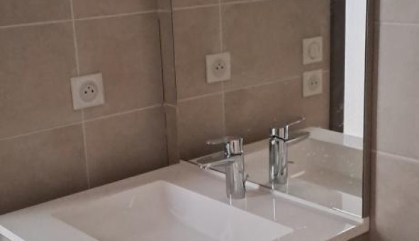 Logement tudiant T2 à Ozoir la Ferrire (77330)