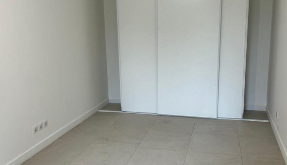 Logement �tudiant T2 &agrave; Ozoir la Ferri�re (77330)