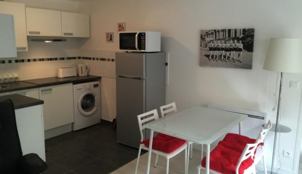 Logement tudiant Location T2 Vide Paris 10me arrondissement (75010)