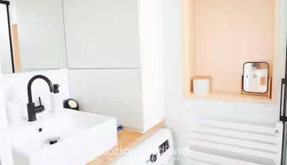 Logement tudiant T2 à Paris 10me arrondissement (75010)