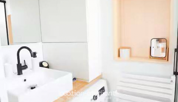 Logement �tudiant T2 &agrave; Paris 10�me arrondissement (75010)