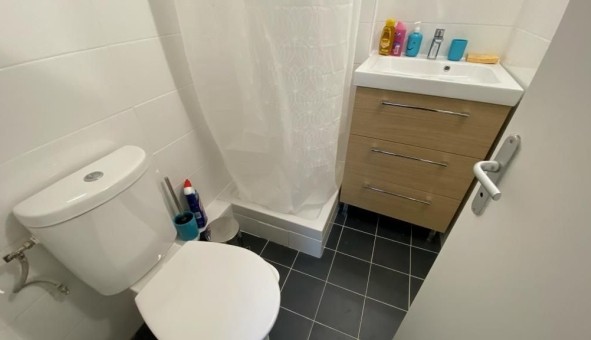 Logement �tudiant T2 &agrave; Paris 10�me arrondissement (75010)