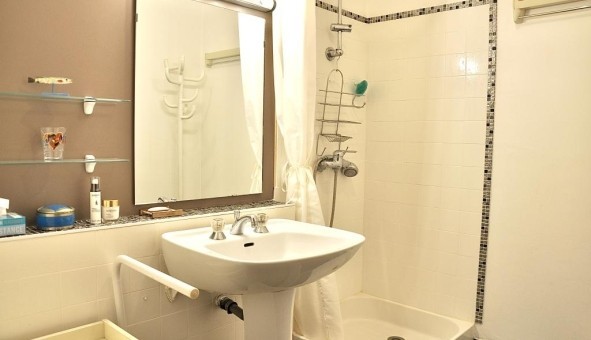 Logement tudiant T2 à Paris 11me arrondissement (75011)