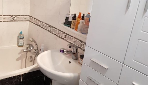 Logement �tudiant T2 &agrave; Paris 15�me arrondissement (75015)