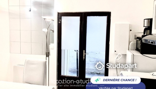 Logement étudiant T2 &agrave; Paris 15ème arrondissement (75015)