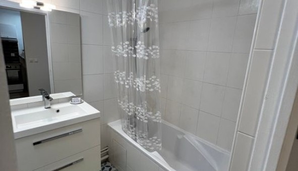 Logement �tudiant T2 &agrave; Paris 15�me arrondissement (75015)