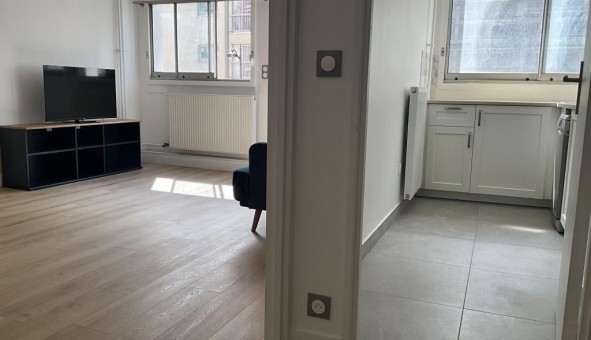 Logement tudiant Location T2 Vide Paris 20me arrondissement (75020)