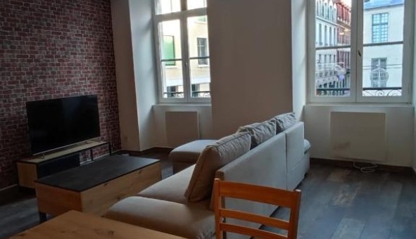 Logement tudiant T2 à Pau (64000)