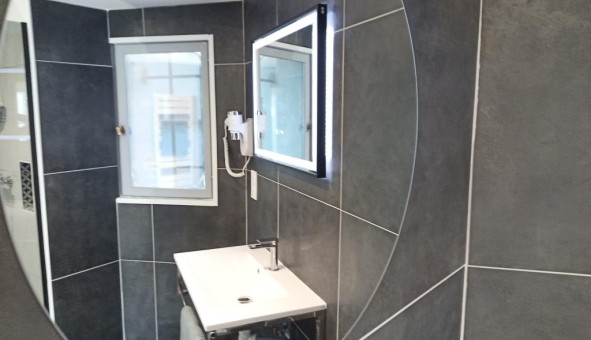 Logement tudiant T2 à Pau (64000)