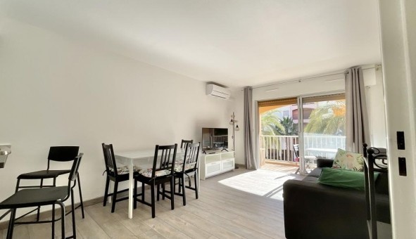 Logement �tudiant T2 &agrave; Plan de la Tour (83120)