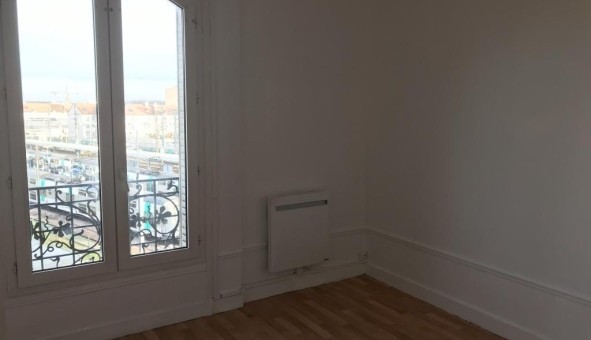 Logement tudiant Location T2 Vide Poissy (78300)