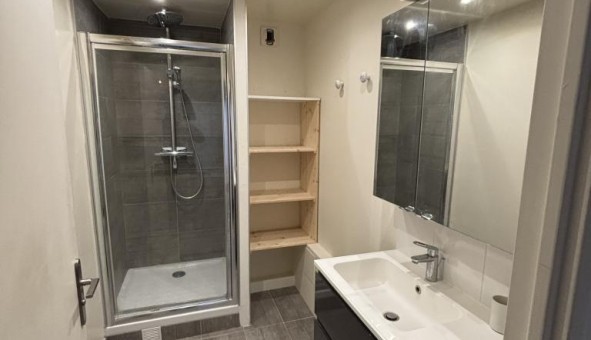 Logement �tudiant T2 &agrave; Puteaux (92800)