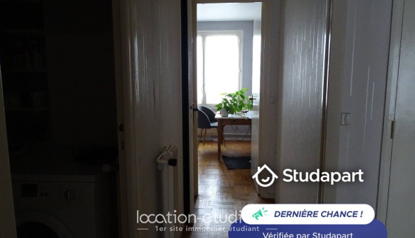 Logement étudiant Location T2 Vide Reims (51100)