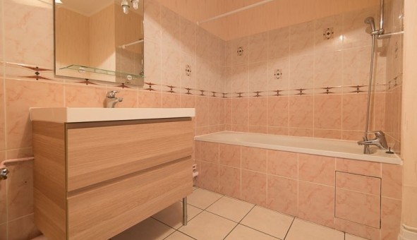 Logement �tudiant T2 &agrave; Reims (51100)