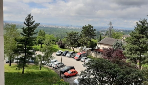 Logement tudiant Location T2 Vide Rillieux la Pape (69140)