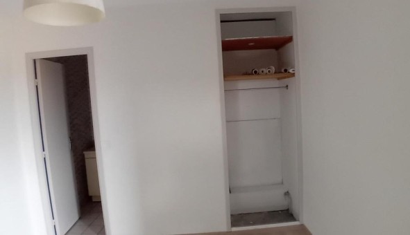 Logement tudiant T2 à Ris Orangis (91000)