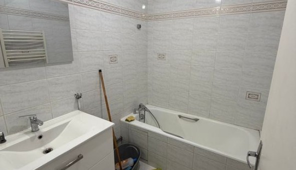 Logement �tudiant T2 &agrave; Ris Orangis (91000)