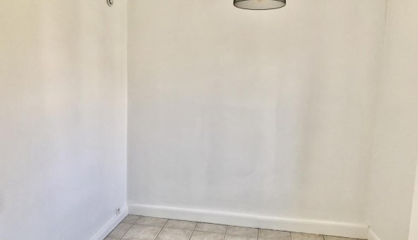Logement tudiant T2 à Romans sur Isre (26100)