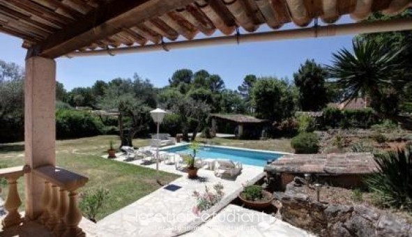 Logement tudiant Location T2 Vide Roquefort les Pins (06330)