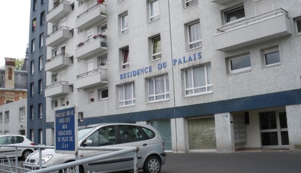 Logement tudiant Location T2 Vide Roubaix (59100)