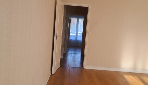 Logement �tudiant Location T2 Vide Saint Cyr sur Loire (37540)