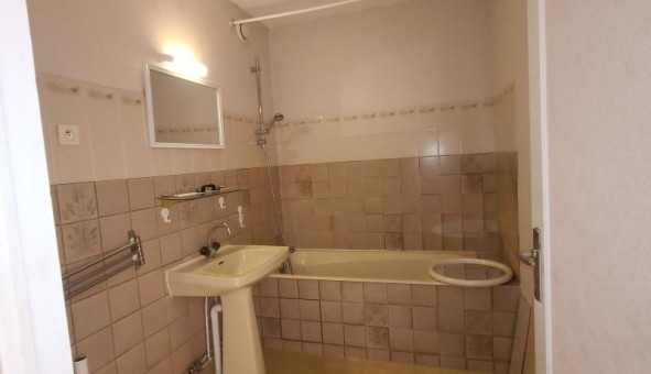 Logement �tudiant T2 &agrave; Saint Cyr sur Loire (37540)
