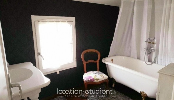 Logement tudiant T2 à Saint Jean d'Angly (17400)