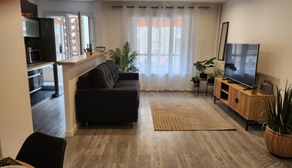 Logement tudiant Location T2 Vide Saint Laurent du Var (06700)
