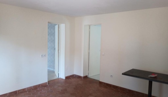 Logement tudiant Location T2 Vide Saint Raphal (83700)