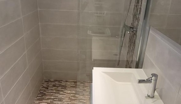 Logement �tudiant T2 &agrave; Saint Rapha�l (83700)